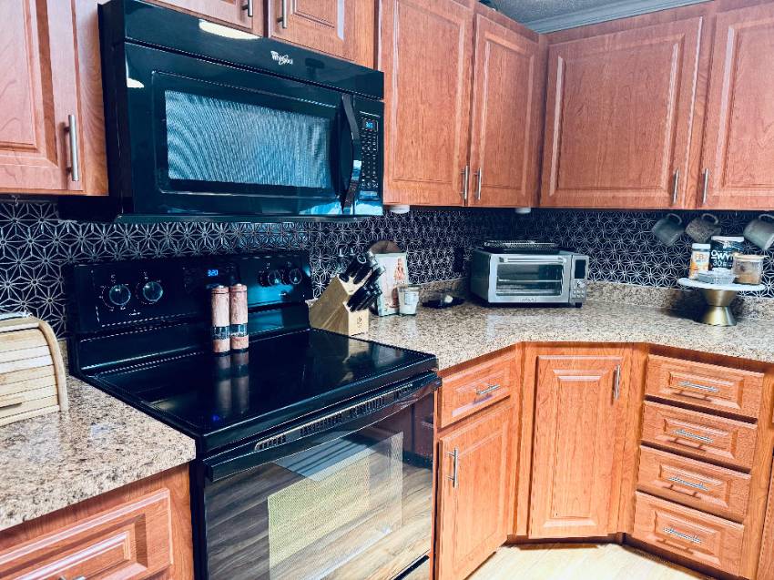 1374 Deverly Drive a Lakeland, FL Mobile or Manufactured Home for Sale